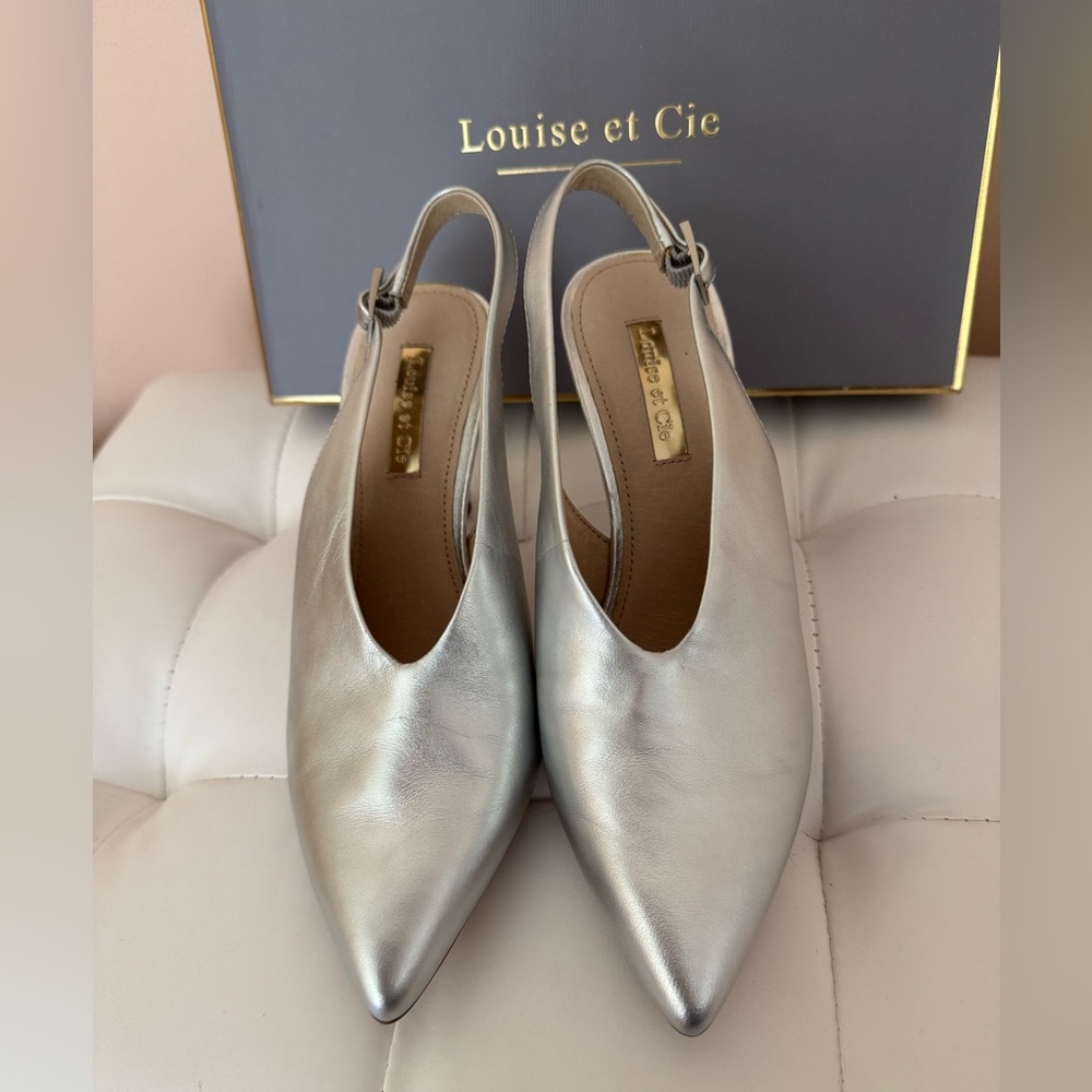 Louise et Cie Sterling Metallic Heels. Leather. NWOT. Size 5.5 - 6